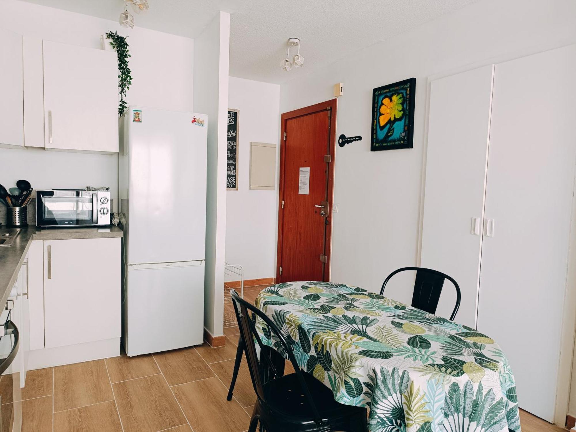 2 Pieces Climatise Avec Balcon Dans Le Vieil Antibes, Residence Avec Ascenseur Zewnętrze zdjęcie