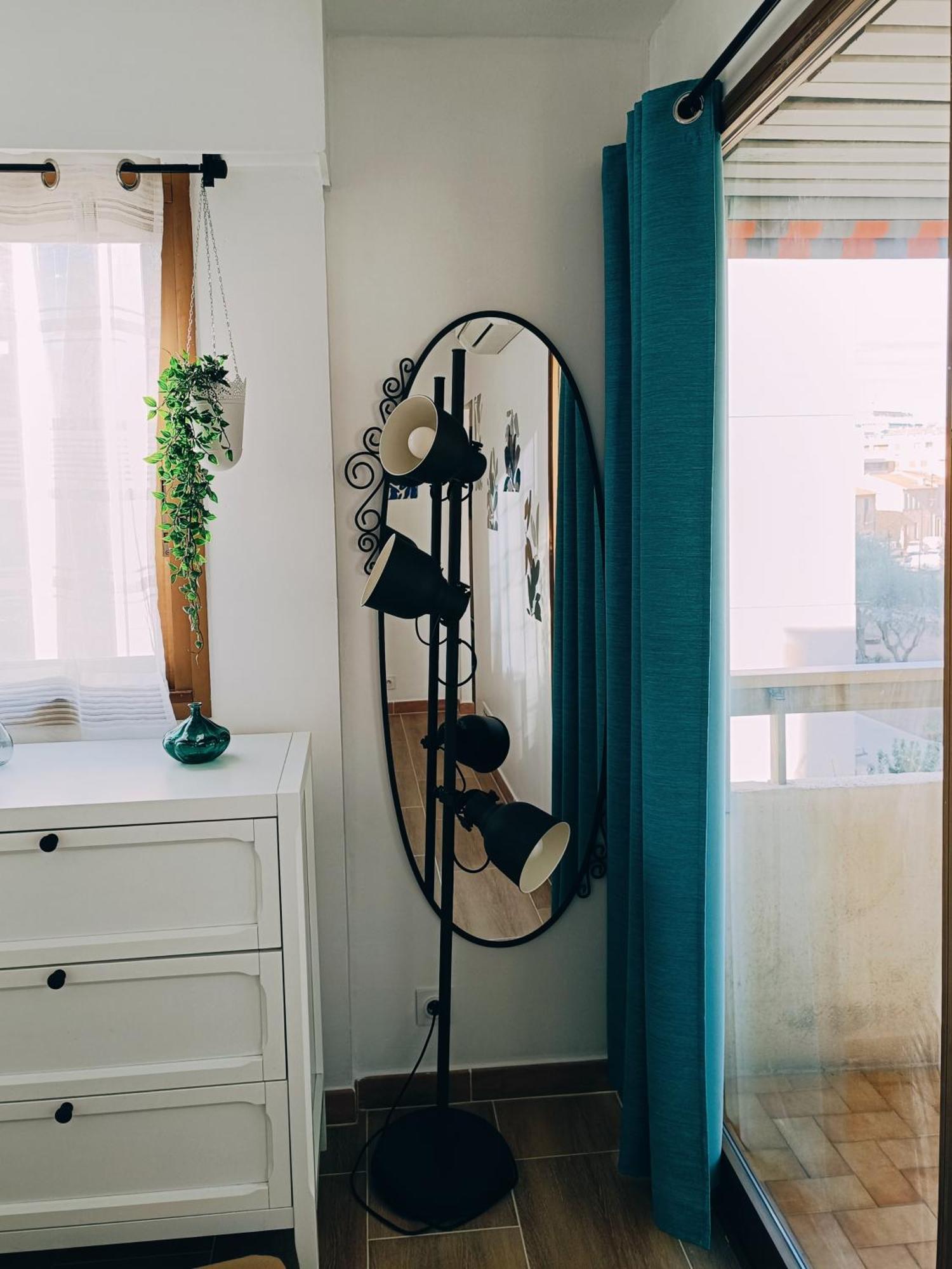 2 Pieces Climatise Avec Balcon Dans Le Vieil Antibes, Residence Avec Ascenseur Zewnętrze zdjęcie